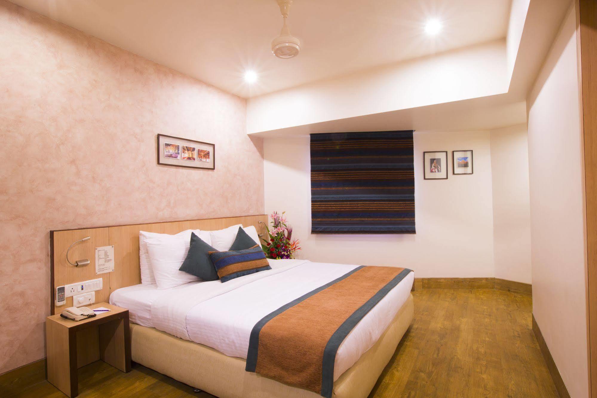 Hotel T24 Retro à Bombay Extérieur photo